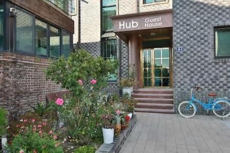 Hub Guest House Інчхон Екстер'єр фото